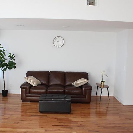 Cozy & Deluxe Apartment - Ez Access To Nyc نيوآرك المظهر الخارجي الصورة